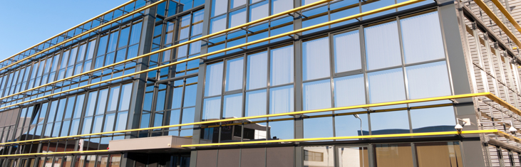 Banner Lupe und Taschenrechner